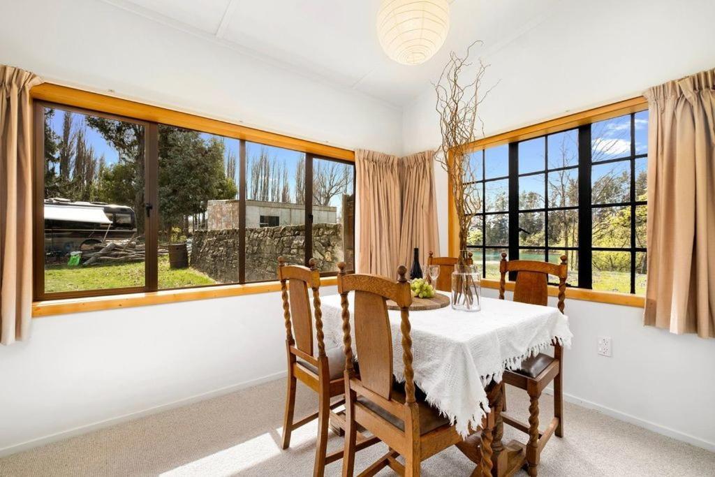 Wanaka Stone Cottage - Wanaka Holiday Home Exterior photo